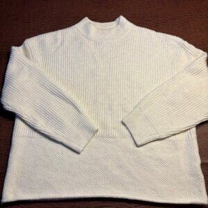 Crew Neck Reitmans Soft Sweater Size XL NEVER WORN